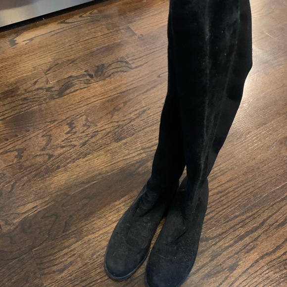 Stuart Weitzman Black Suede Over-the-knee boots - Picture 2 of 4